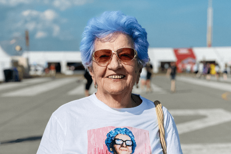 blue_grandma_289 Titulná fotka k číslu 289