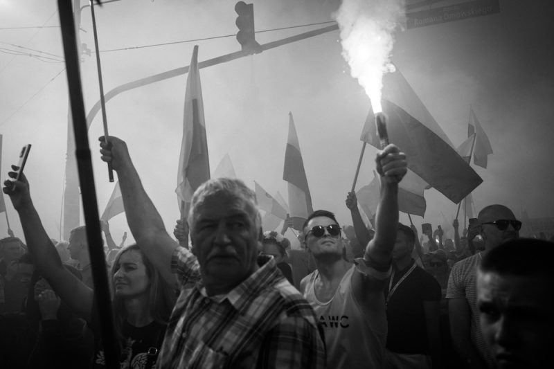 17_Warszawa_povstanie_oslavy polsko nota bene maj